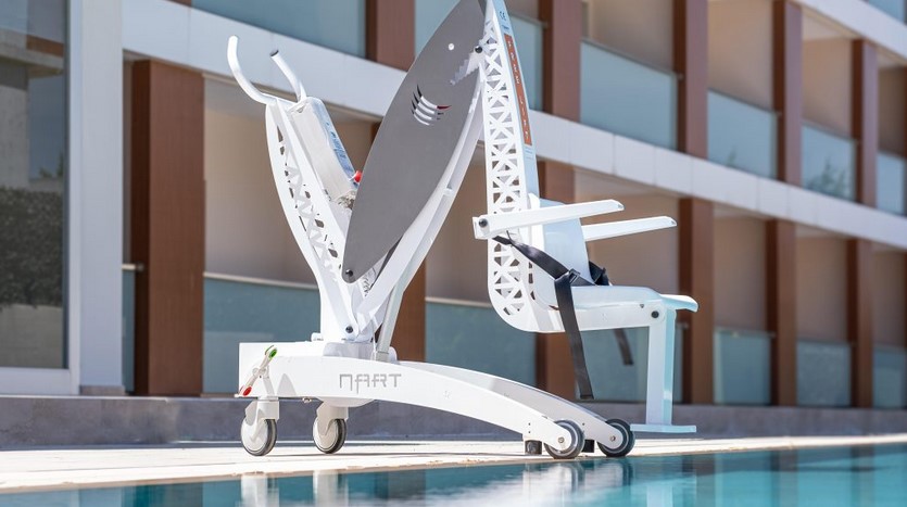 PORTATİF ENGELLİ HAVUZ ASANSÖRÜ